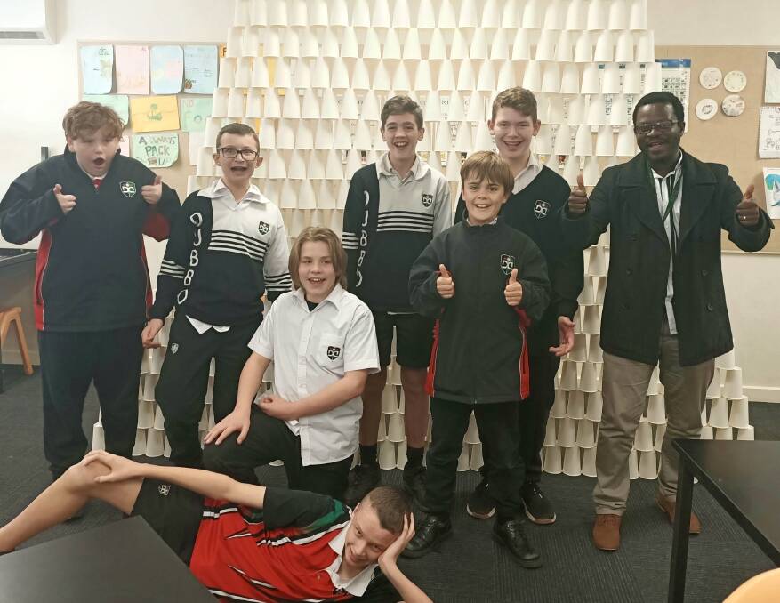 LEARNING: John Duncan and the learning hubs STEM student group at Dubbo College South Campus Tyrelle Tink, Hayden Vandermaal, Charlie Foster, Clarke
Richards, Rocco Wrigley, Jacob McLean (front) Angus Ayling. Photo: CONTRIBUTED. 