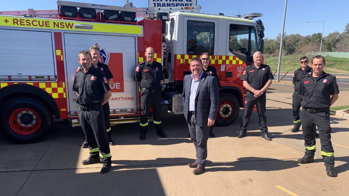 Member for Dubbo Dugald Saunders with firefighters from the Delroy Fire Station.