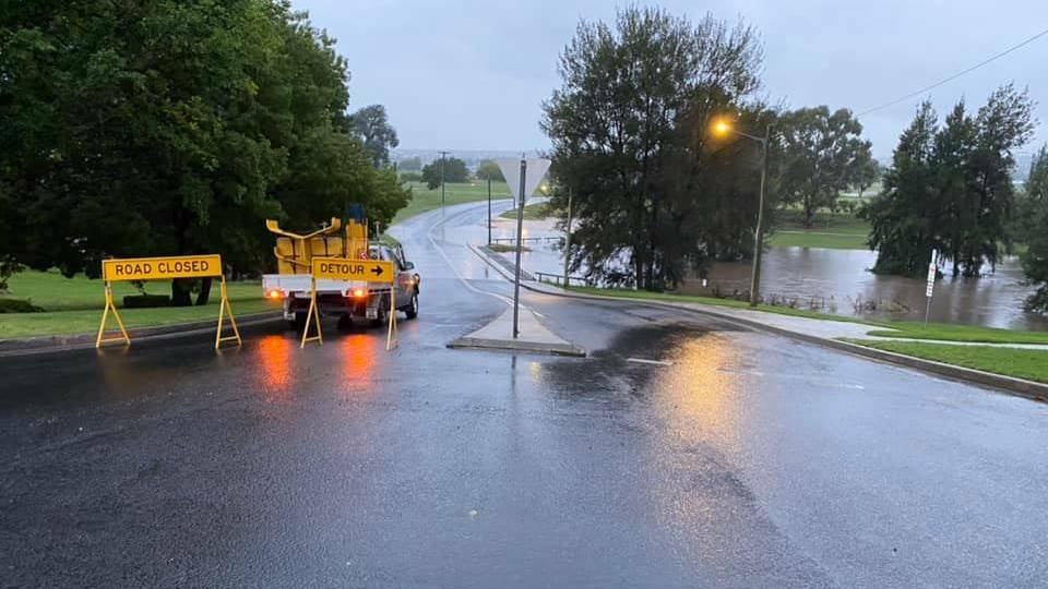 BATHURST: The low-level bridge on Hereford Street has been closed due to flooding. Photo: BATHURST REGIONAL COUNCIL