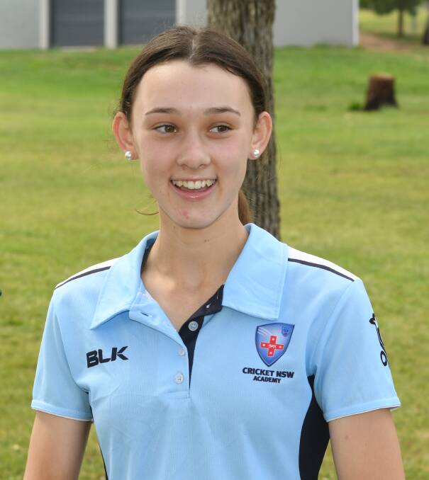 ONE FROM TWO: The Western under 16s, captained by Bathurst product Hannah Knight, beat ACT Southern but lost to Riverina on day one of the country titles. Photo: CHRIS SEABROOK 010521cwcrkt3