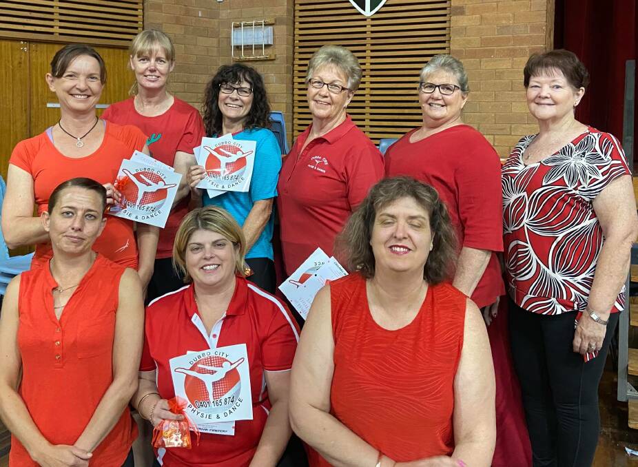 TRIVIA NIGHT: Liz Leonard with fellow Dubbo City Physical Centre members. Photo: CONTRIBUTED. 