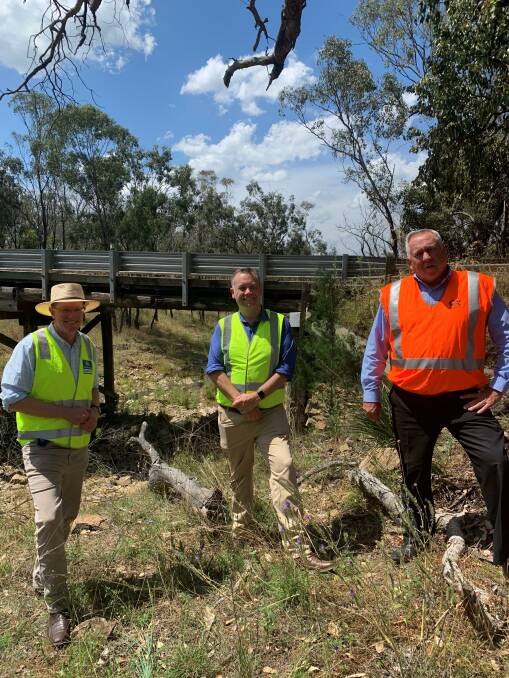 Dubbo Regional Council mayor Ben Shields with MP Andrew Gee and CEO of Dubbo Regional Council Michael McMahon at the Burrendong Number 2 Bridge. Photo: CONTRIBUTED