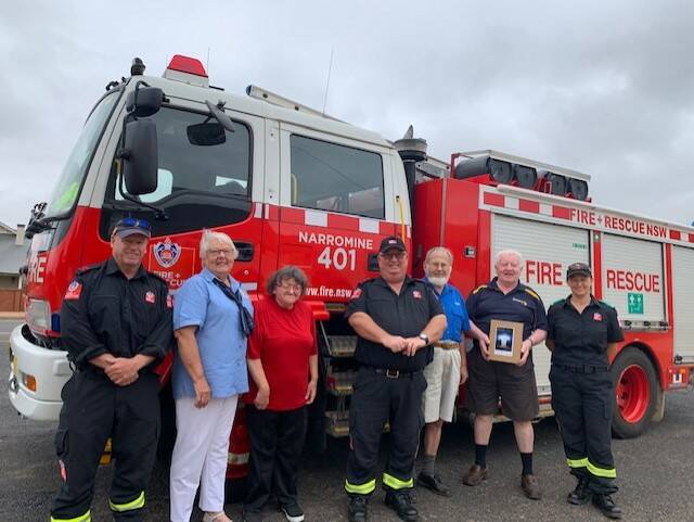 SUPPORT: Firefighter Marc Barton with Vivian Halbisch and Stephanie Fitch (Narromine Lions Club), Captain Ewen Jones, Barry Croker (Narromine Men's Shed), Ernesto Falcioni (Narromine Rotary Club) and firefighter Renee Reynolds. Photo: CONTRIBUTED