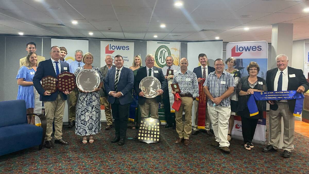 CREAM OF THE CROP: Winners of the Suncorp Bank Championship Dryland Field Wheat Competition state final held in Dubbo Saturday night. Photo: CONTRIBUTED