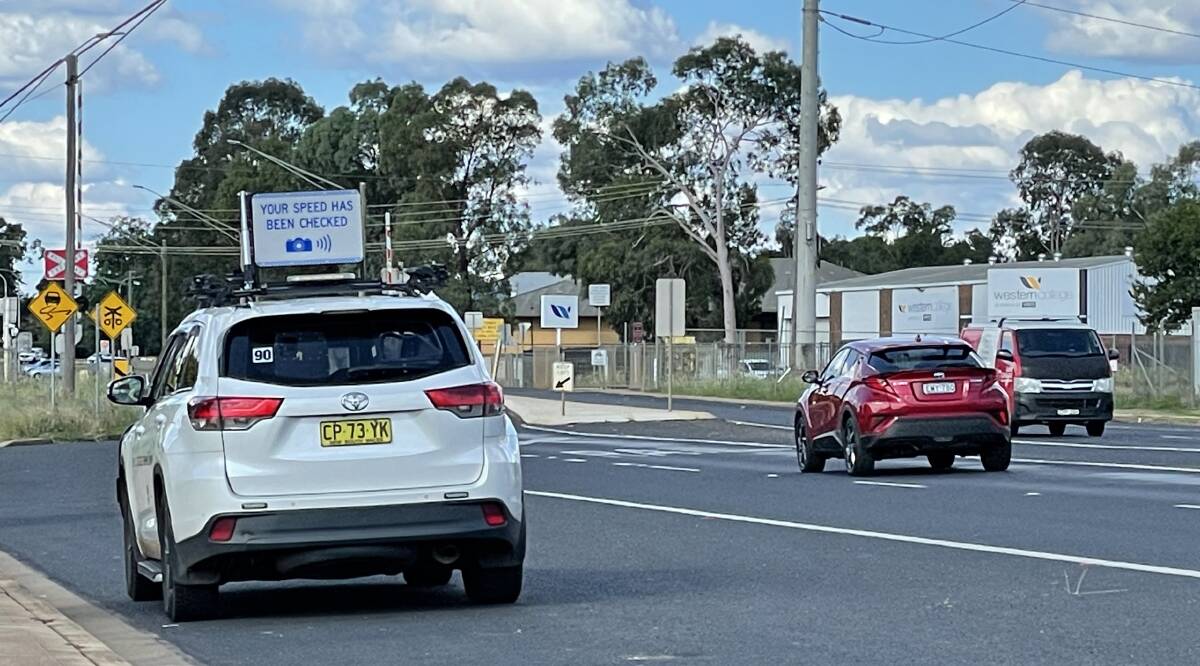 ALERT: Warning signs are back on top of mobile speed camera vehicles, spotted along Cobbora Road in Dubbo. Photo: ZAARKACHA MARLAN