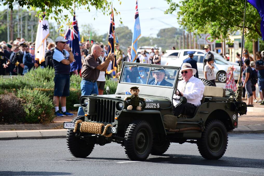 REMEMBERING: Crowds will be able to attend local Anzac Day services in the Dubbo region, while adhering to COVID restrictions. Photo: AMY McINTYRE 