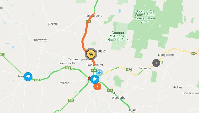 The highway is closed in both directions between Burraway Street and Cobboco Road with diversions currently in place. Photo: LIVE TRAFFIC