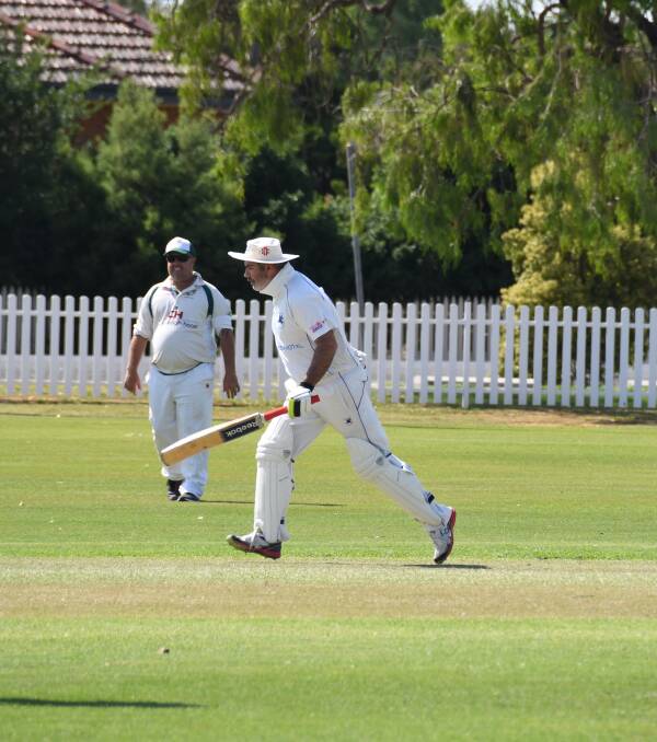 STILL GOT IT: Justin Gavin's 98 not out included 11 boundaries and three sixes. Macquarie captain Jeremy Dickson said "The old fella has still got it." Photo: AMY MCINTYRE.