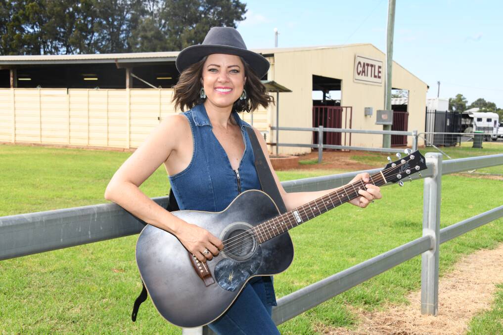 Country musician Amber Lawrence will be performing at the upcoming Dubbo Show, which runs from Friday, May 19 until Sunday, May 21. Picture by Amy McIntyre