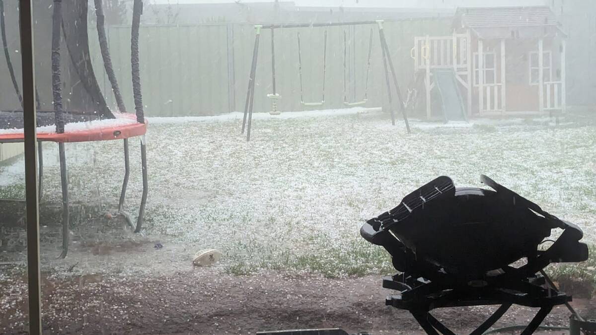 A multi-storm cell smashes a backyard with hail in Dubbo on Thursday, February 9. Picture by Louise Ellis/Facebook