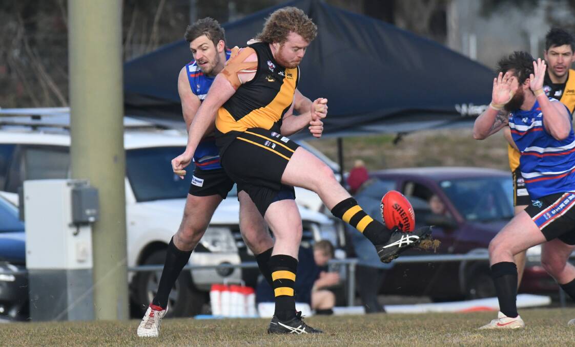 BIG MAN, BIG EXPECTATIONS: Tom Gibbons has been exceptional in the ruck all year, and Orange Tigers coach Dale Hunter will look to him to lead in Saturday's major semi-final. Photo: JUDE KEOGH