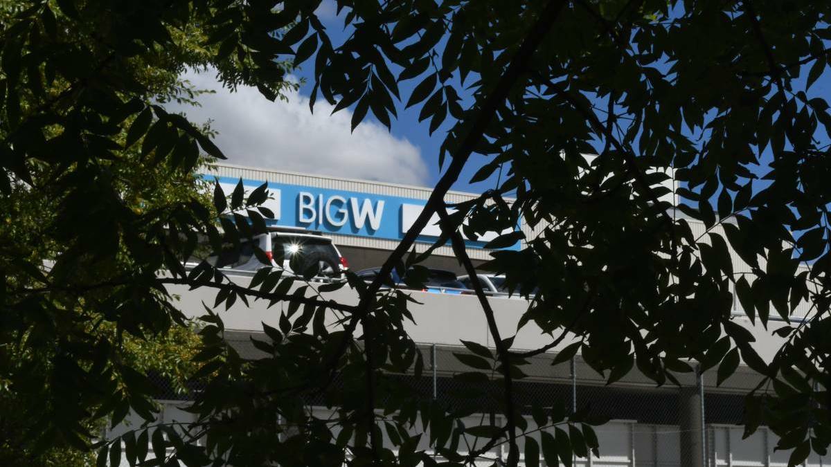Fake news: Woolworths rejects report that Dubbo's Big W is closing