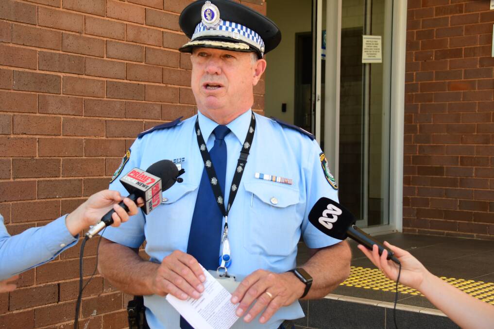 INVESTIGATIONS: Western Region Commander Assistant Commissioner Geoff McKechnie said it was unclear as to why the man didn't stop. Photo: BELINDA SOOLE