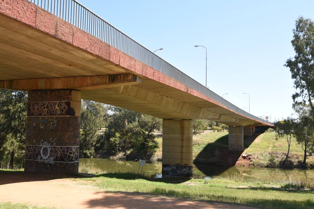 $10 MILLION PROJECT: The $10 million revamp of Dubbo's L H Ford Bridge will begin late this month and finish at the end of 2019. Photo: BELINDA SOOLE