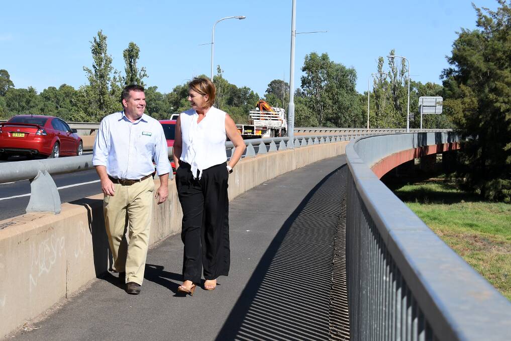 $140 MILLION: Nationals candidate Dugald Saunders and NSW Roads Minister Melinda Pavey say River Street is the best option for the new bridge. Photo: BELINDA SOOLE 