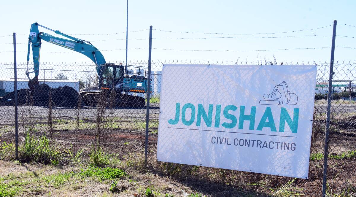 CONTRACT: Western Sydney's Jonishan Pty Ltd has won the contract for Dubbo's non-potable pipeline project. Photo: BELINDA SOOLE
