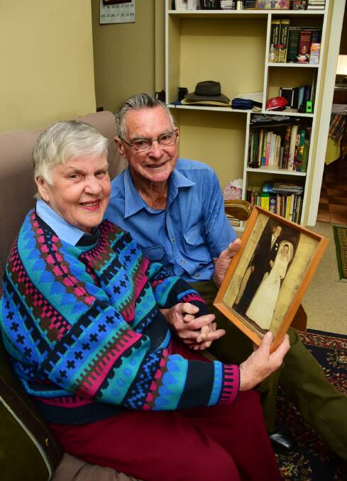 MARRIAGE MILESTONE: Dubbo couple Margaret and Allen Currey look back to their wedding day 60 years ago. Photo: BELINDA SOOLE