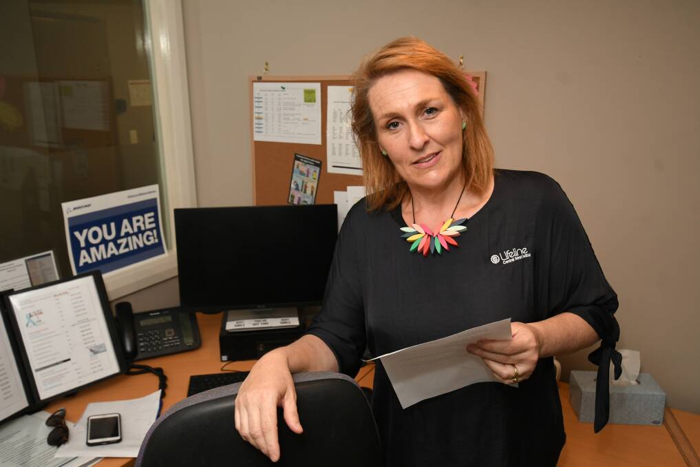 Seek help: Lifeline Central West chief executive officer Stephanie Robinson. Call 13 11 14 if you or someone you know is experiencing difficulty. Photo: CHRIS SEABROOK