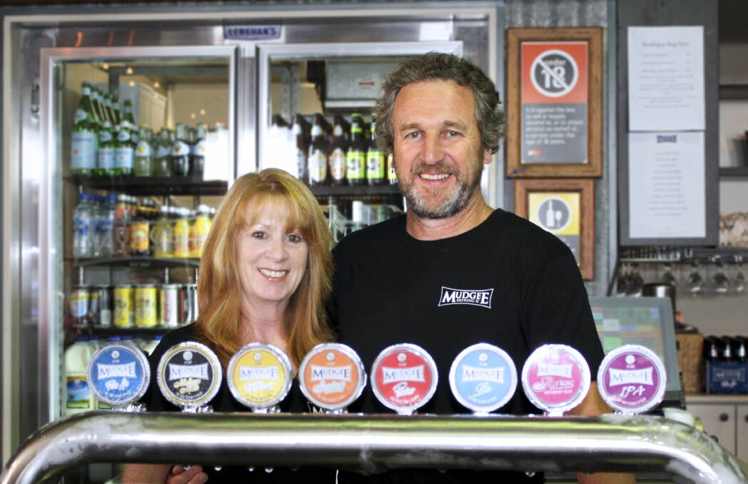 Mudgee Brewing Co head brewer Gary Leonard, pictured with his wife, Debbie. Photo: supplied. 