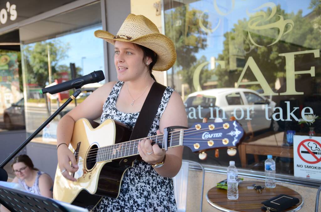 LIVE MUSIC: Wellington's Sophie Anderson performed in the main street oat last year's Music In Between Festival. Photo: ELOUISE HAWKEY