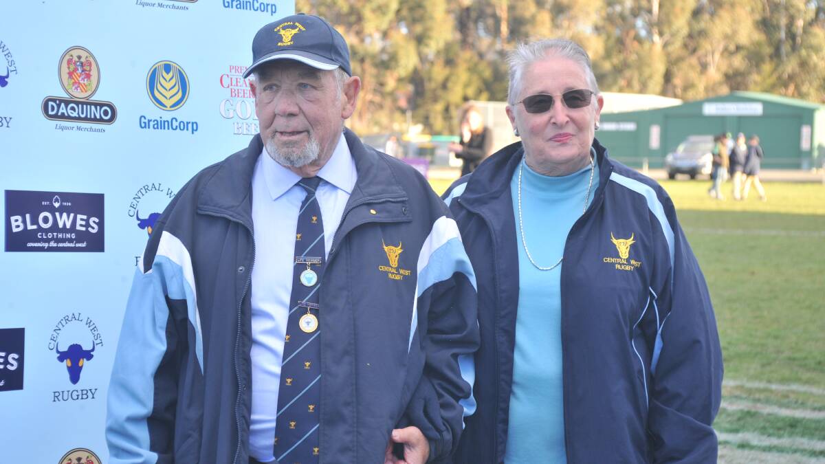 VALE: Peter Veenstra with his wife Lida at the CWRU 2017 grand final at Endeavour Oval. Photo: JUDE KEOGH