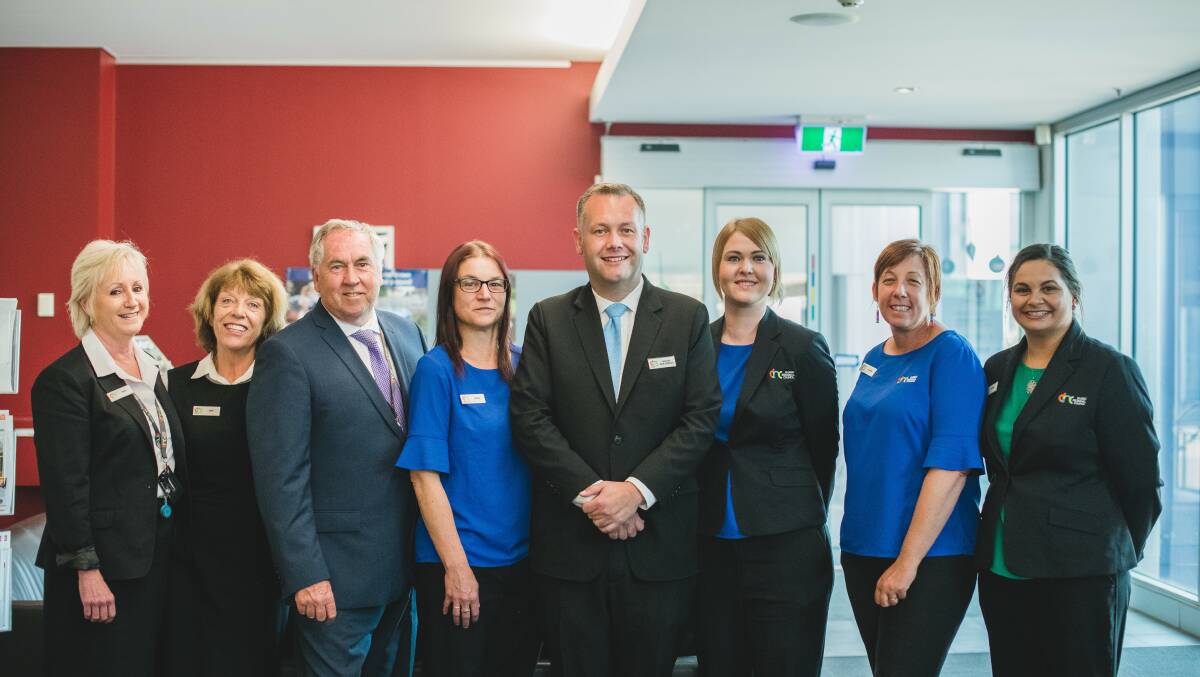 CUSTOMER EXPERIENCE: Dubbo Regional Council's chief executive officer Michael McMahon (second from left) and Dubbo regional mayor Ben Shields meet up with the council's customer experience team which is led by Caitlin Colliver (third from right). Photo: CONTRIBUTED