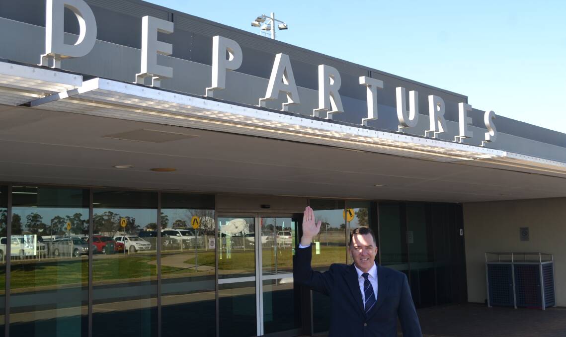 NEW AIRLINE: Fly Corporate's sales manager Geoff Woodam visits Dubbo in July to announce flights between Dubbo and Brisbane, and Dubbo and Melbourne. Photo: CRAIG THOMSON