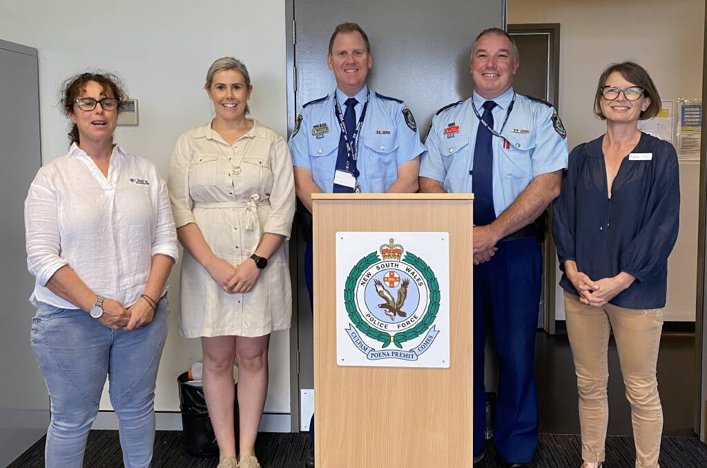TRAINING: Lifeline Central West's Jodie Williams, the Western NSW Primary Health Network's Kirsty Smith, Central North Police District Commander Superintendent Andrew Hurst and Inspector Trent Swinton, and Lifeline Central West's Cate Whiteley. Photo: CONTRIBUTED.