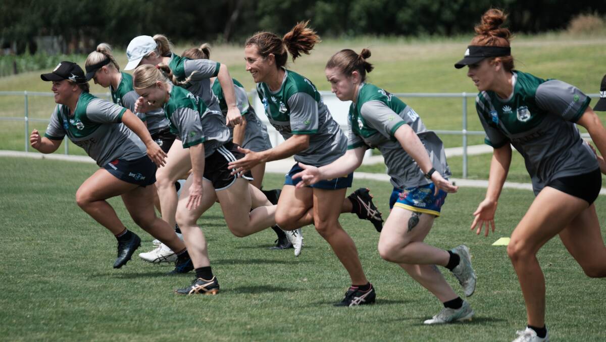 Bec Smyth (centre) will lead the Western Rams women against Riverina. Picture by James Arrow