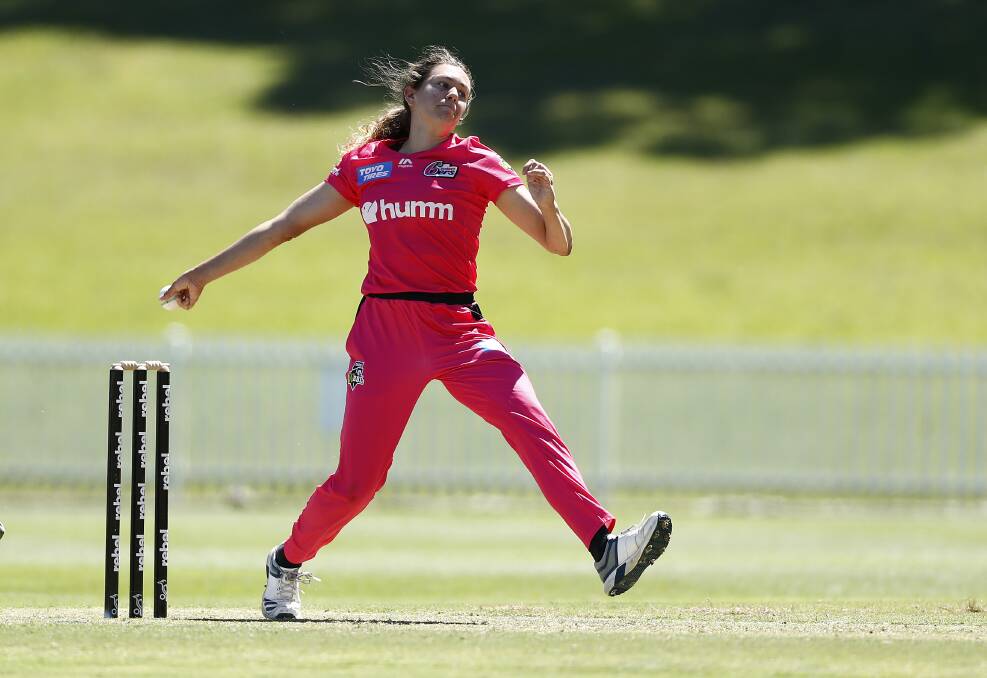 EXAMPLE: Emma Hughes will be part of Cricket NSW's Country Blitz. Photo: GETTY IMAGES via SYDNEY SIXERS