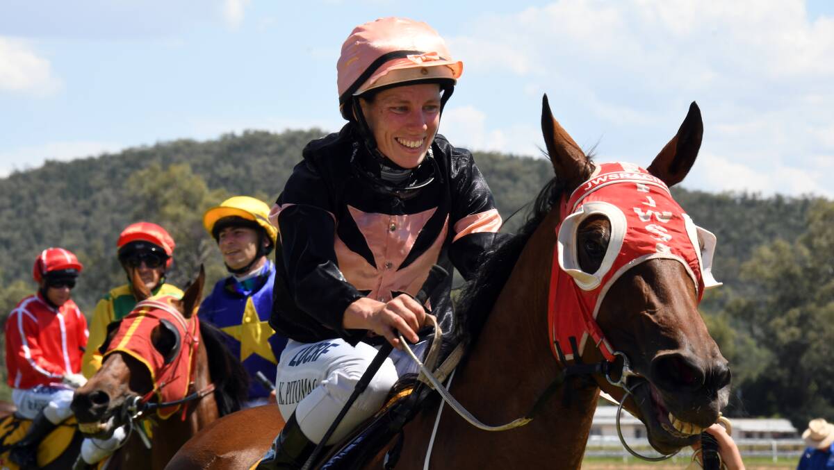 Gillie Mooch won when returning from a spell on Boxing Day. Photos: BELINDA SOOLE