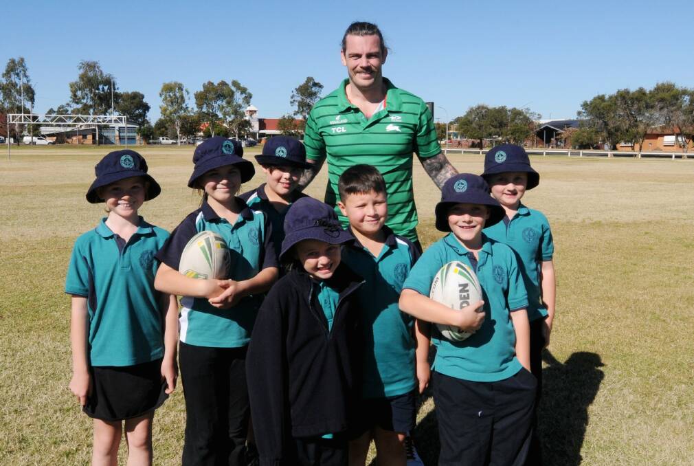 Gallery: SOUTHS CARES VISITS ORANA HEIGHTS. Photos: NICK GUTHRIE