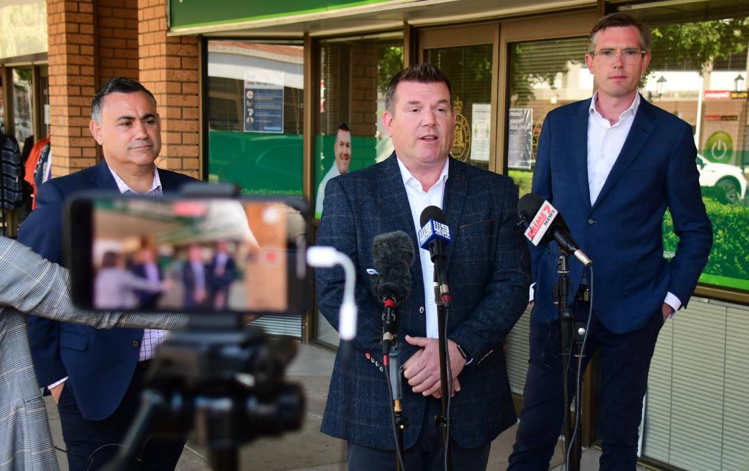 Member for the Dubbo electorate Dugald Saunders (centre) at the announcement of funding for a rehabilitation centre in November of 2020. Picture by Belinda Soole