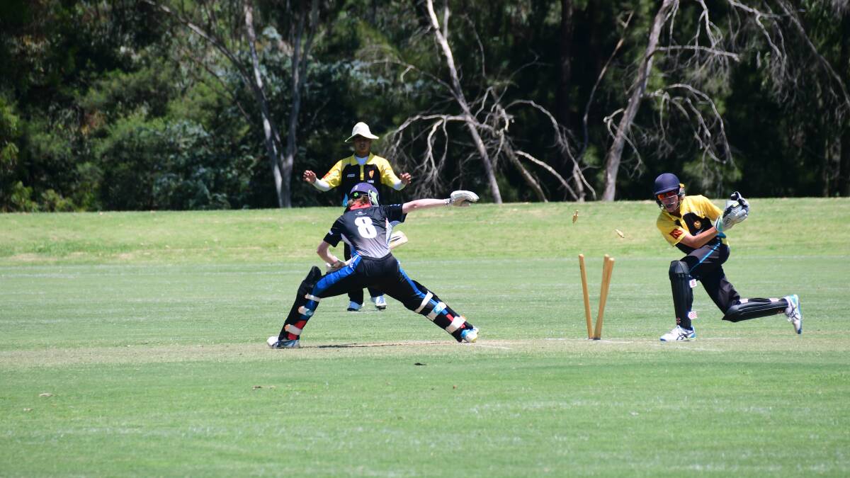 Gallery: OUTLAWS UNDER 15s TAKE ON ACT BARONS. Pictures: Nick Guthrie