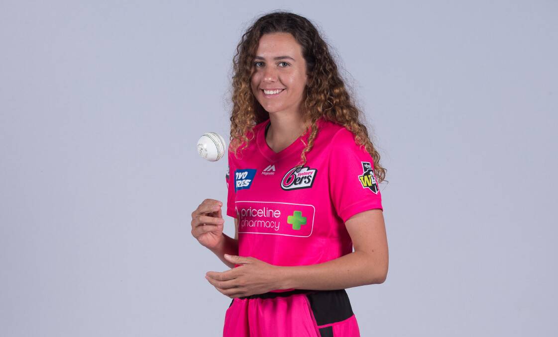STARTING STRONG: Emma Hughes claimed a wicket on her Sixers debut on Sunday. Photo: SYDNEY SIXERS
