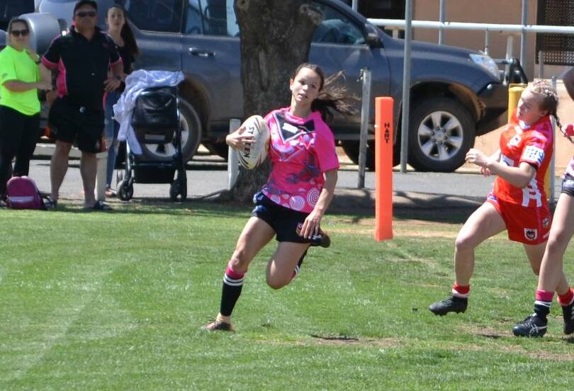 ON THE RISE: Taneka Todhunter, pictured in action for the Goannas in Western Women's Rugby League, has earned a shot at making the Roosters' squad for 2020. Photo: GOANNAS WESTERN WOMEN'S RUGBY LEAGUE