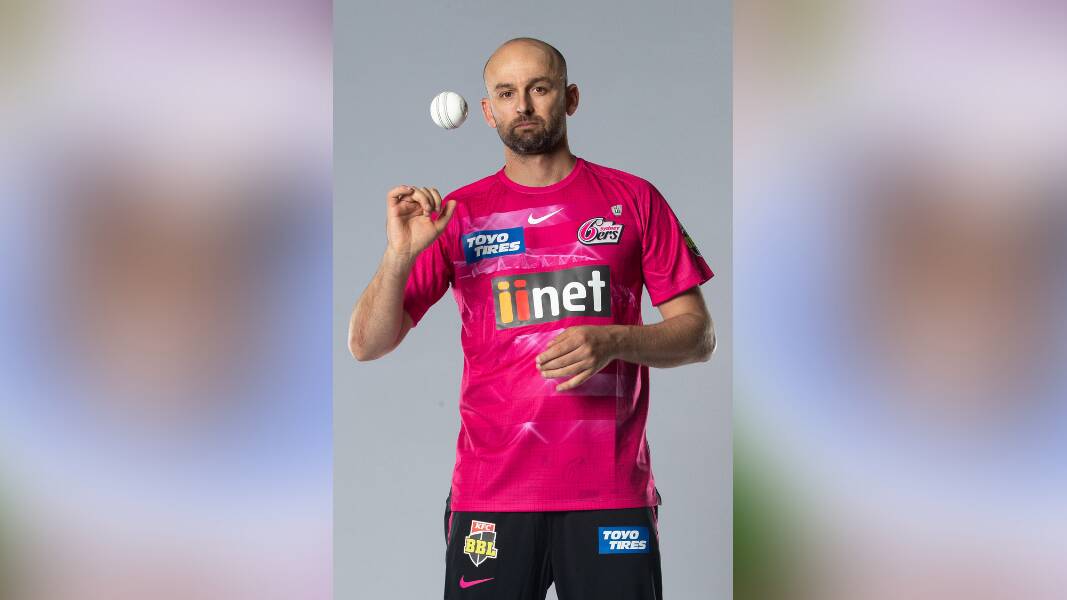 HELPING: Nathan Lyon, considered by most to be Australia's greatest ever off-spinner, spoke with Dubbo juniors recently. Photo: CRICKET NSW