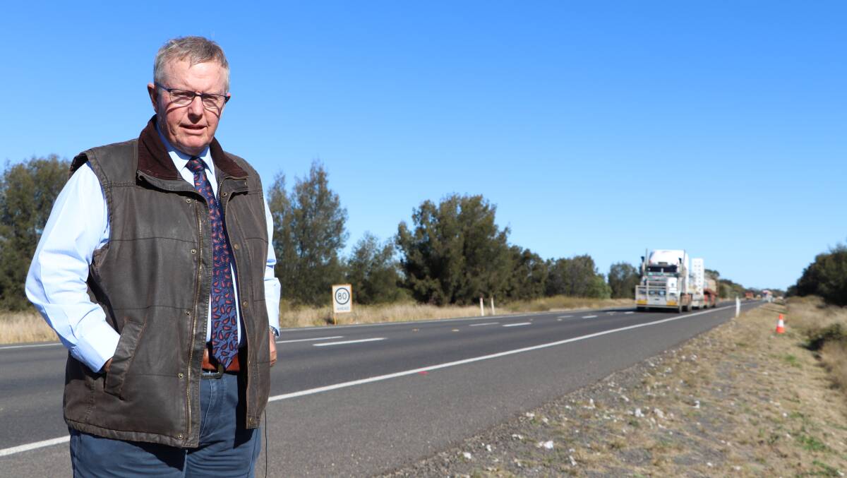 Federal Member for Parkes Mark Coulton encourages local businesses, contractors and suppliers to find out more about opportunities to help build new overtaking lanes along the Newell Highway between Coonabarabran and Narrabri. 