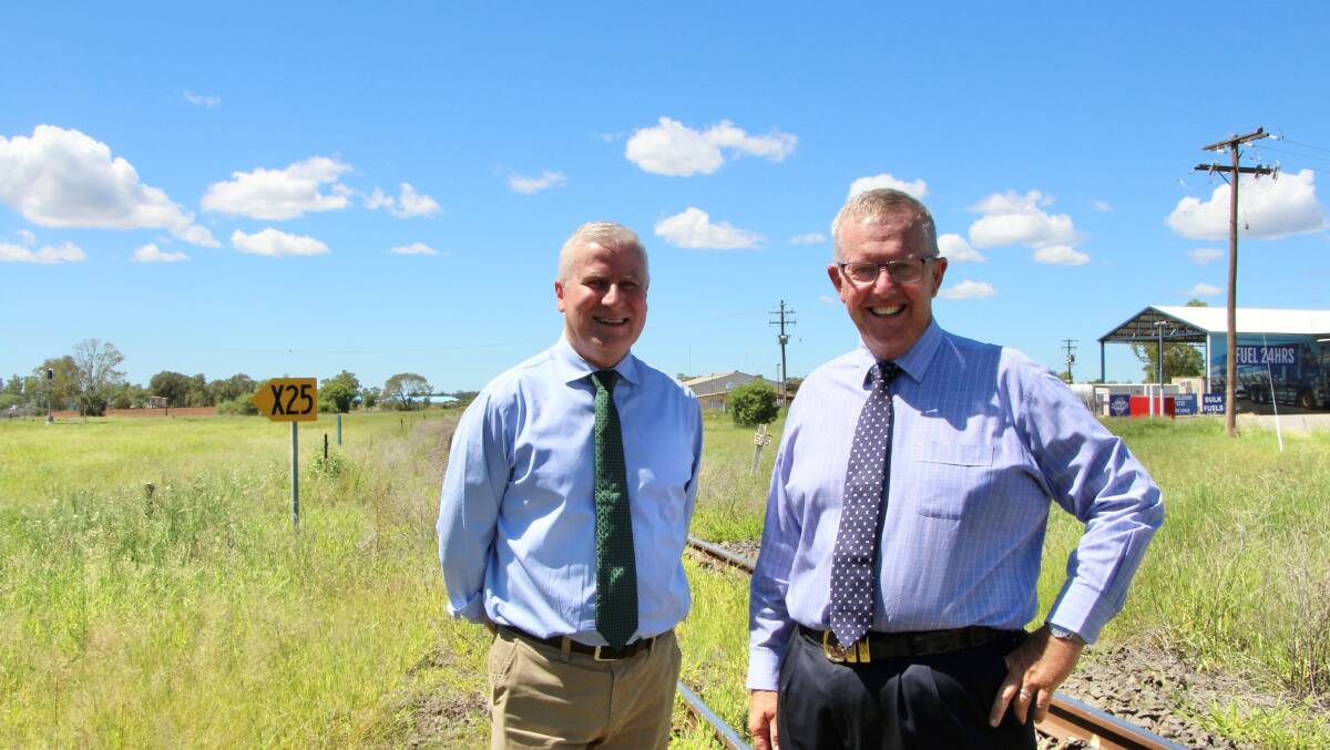 Deputy Prime Minister (Acting PM) and Minister for Infrastructure, Transport and Regional Development Michael McCormack and Federal Member for Parkes Mark Coulton in the Parkes electorate last week.