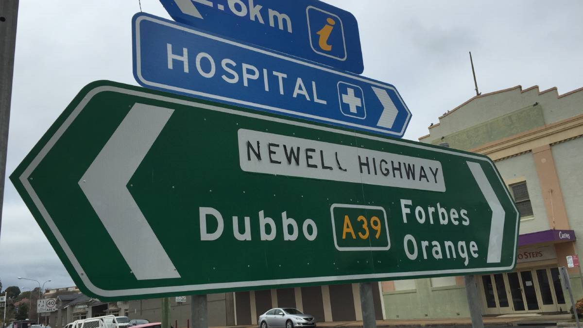 The State Government’s announcement that the Newell Highway  will receive 30 new overtaking lanes has been seen by most people as political spin.