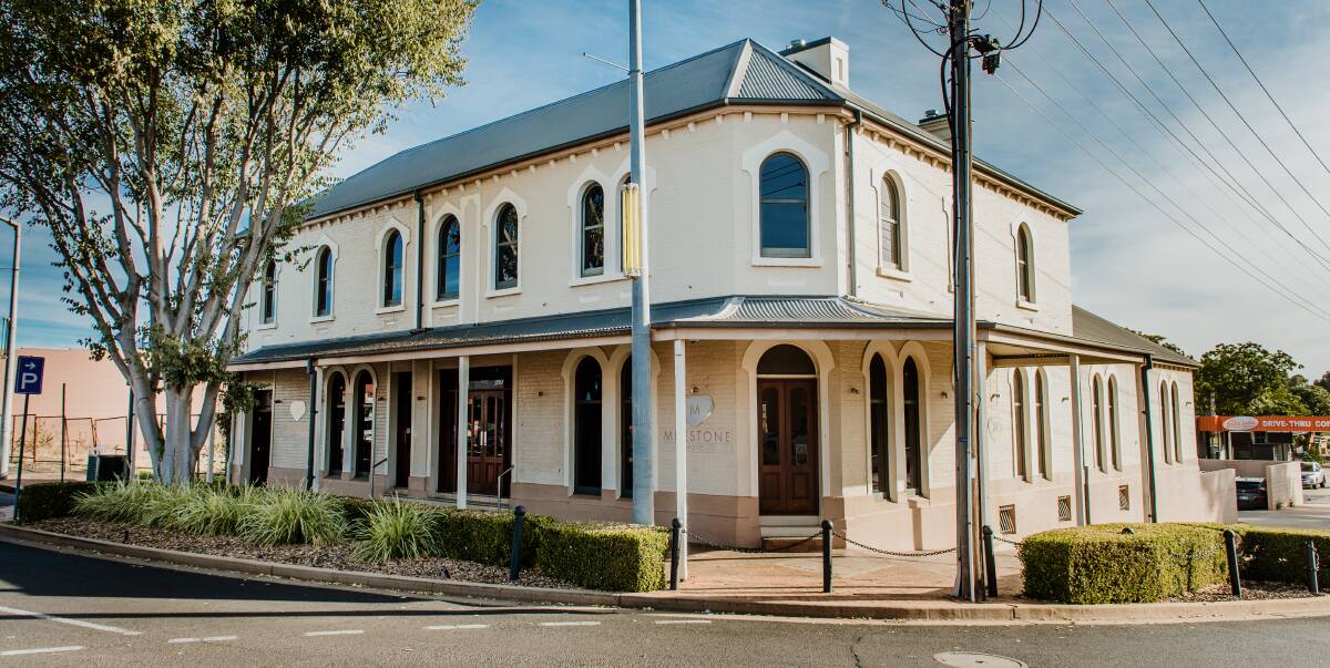 Dubbo's The Milestone Hotel has temporarily closed the doors after it was named a venue of concern, and three staff members deemed close contacts of a case of COVID-19. Photo contributed.