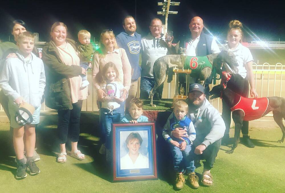 PRESTIGE: Members of the Leonard family with winner Sienna Keeping after the Lesley Anne Leonard Memorial Final. PHOTO: DUBBO GREYHOUND RACING CLUB.