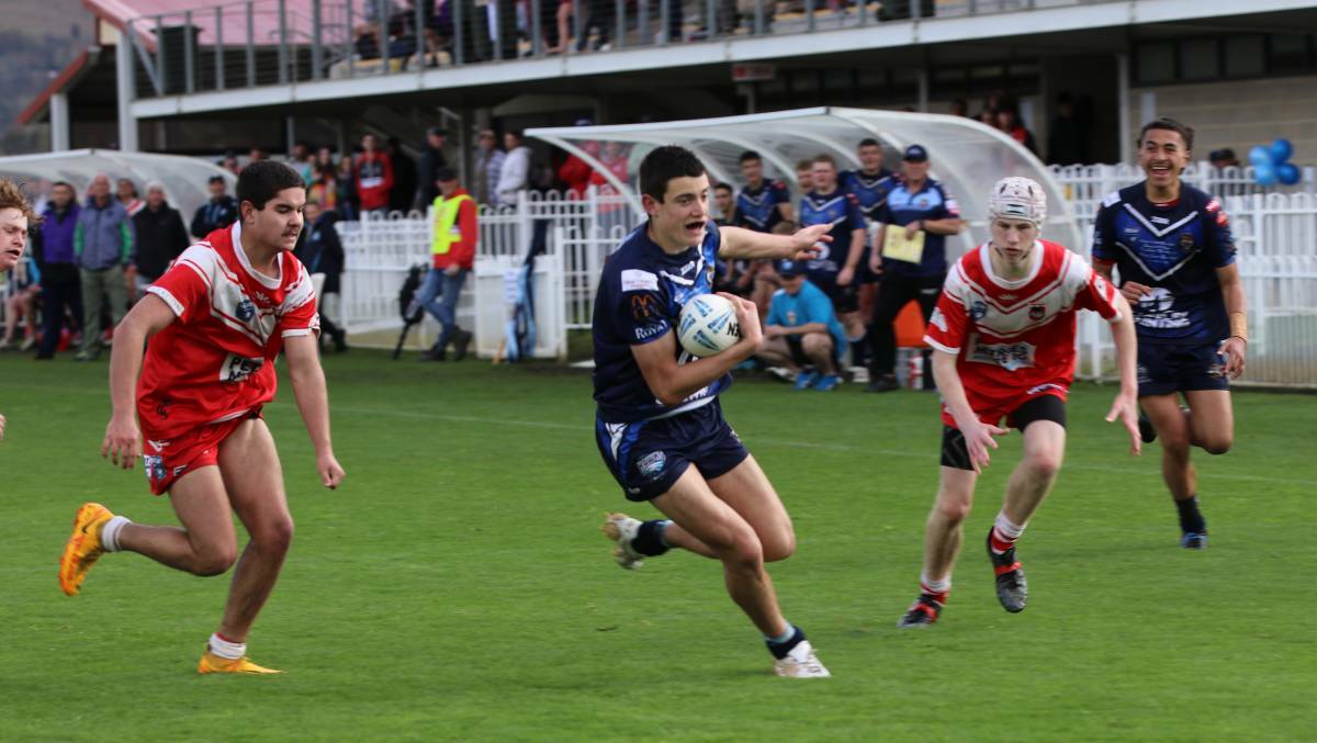 Harry Wald scoring in the Group 10 under 16s grand final last year. Picture by Tammy Greenhalgh 
