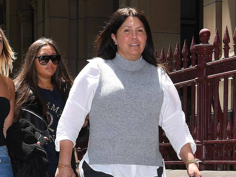 Roberta Williams has failed to halt the auction of the Melbourne gangland family's home