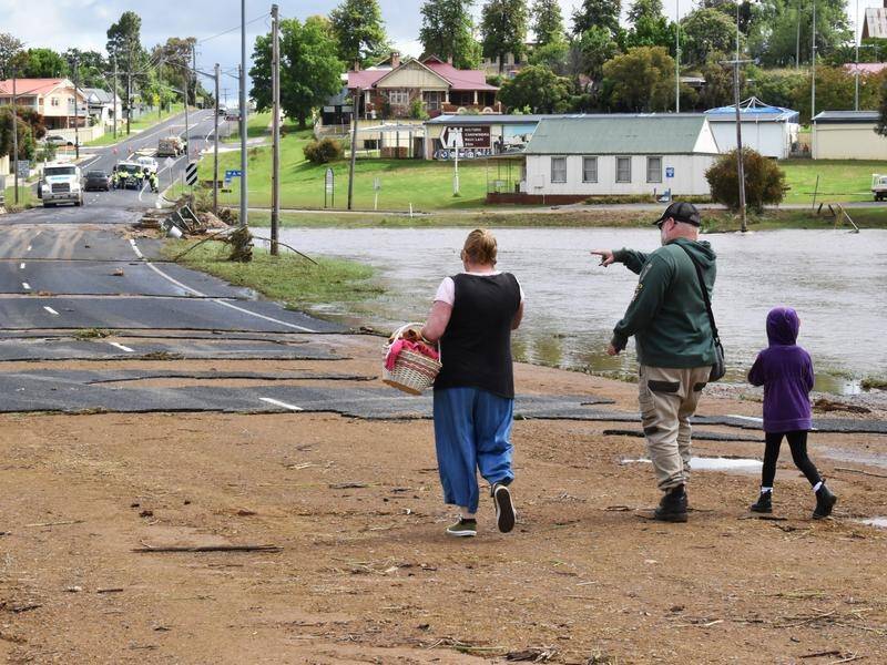 Councils will need increased state and federal funding to restore NSW roads, the NRMA says. (Murray McCloskey/AAP PHOTOS)
