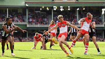 Chad Warner has helped the Sydney Swans to a 27-point win over Collingwood at the SCG. (Dan Himbrechts/AAP PHOTOS)