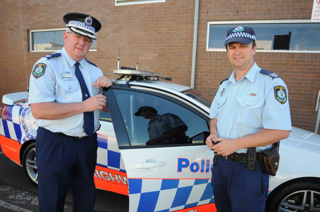 Dubbo cops take part in NSW traffic campaign over the Christmas season ...