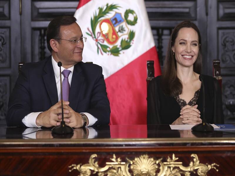 Hollywood actress Angelina Jolie has discussed the Venezuela refugee crisis with Peru's leaders.