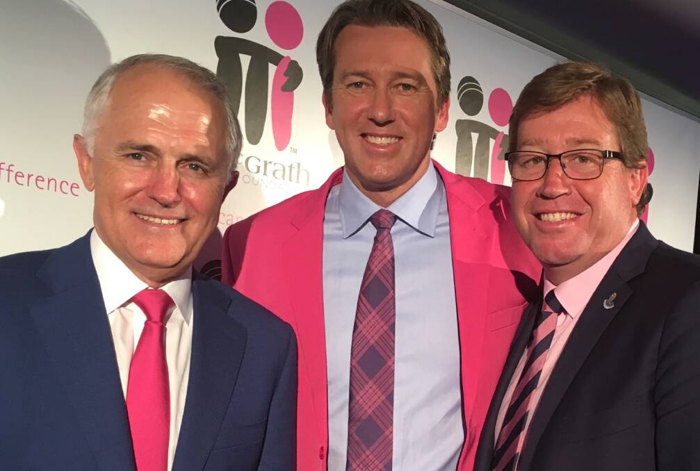 Prime Minister Malcolm Turnbull, the McGrath Foundation's Glenn McGrath and Acting NSW Premier and State Member for Dubbo Troy Grant catch
up at the Pink Test this week. Photo: CONTRIBUTED