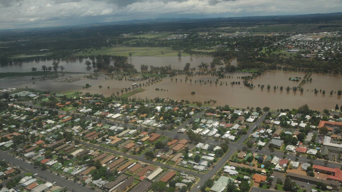 Five-year anniversary of the Dubbo floods from early December, 2010. 